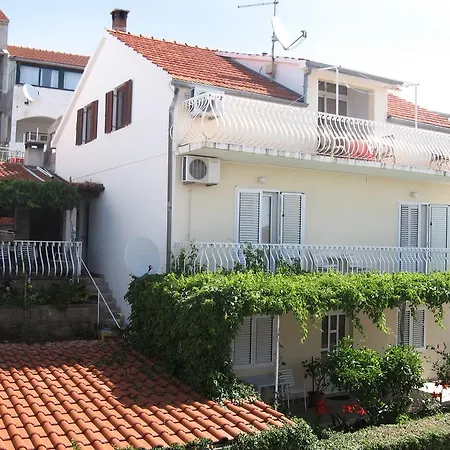 Apartman Niki Hvar