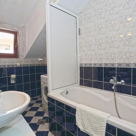 Niki Hvar Apartman