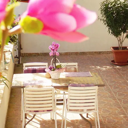 Apartman Niki Hvar *