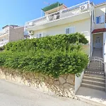 شقة Niki Hvar *